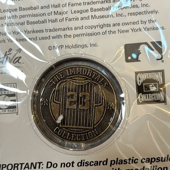 Don Mattingly #23 Immortals 2005 Medallion Collection New York Post Yankees Coin - Picture 6 of 7